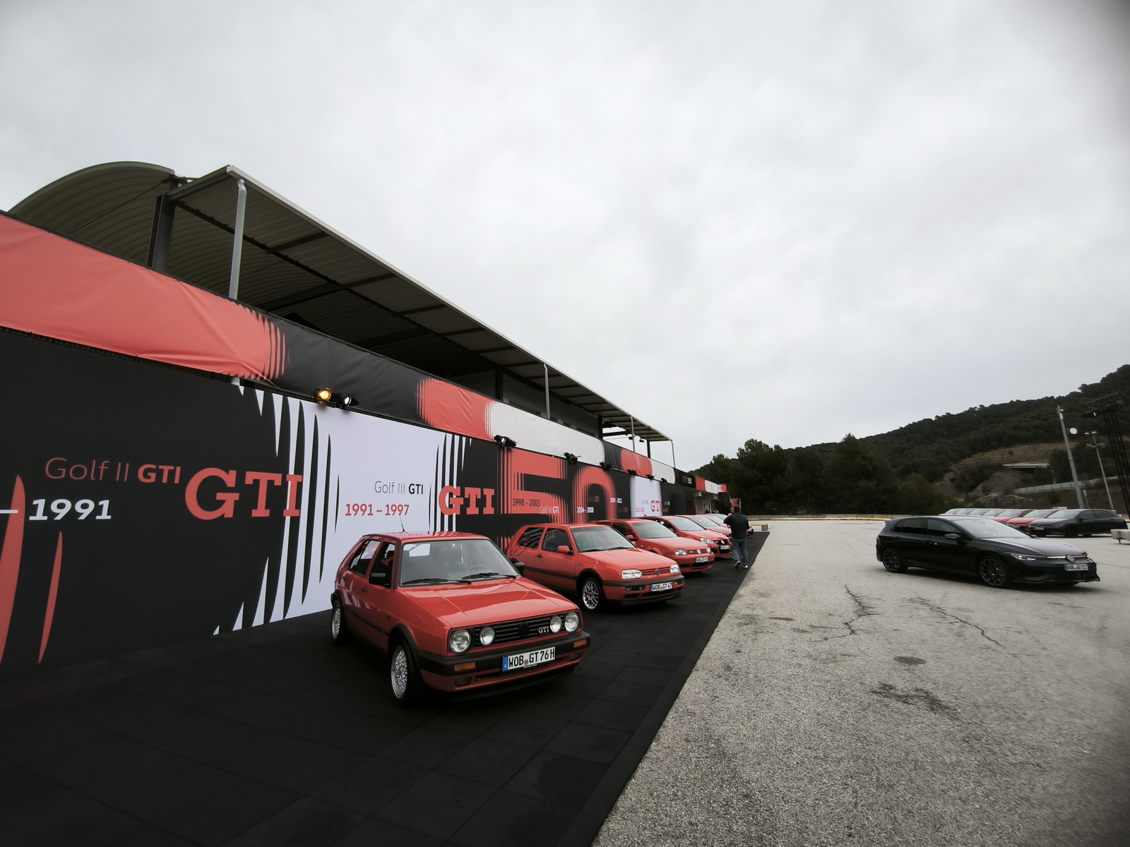 Volkswagen Golf GTI Edition 50 (47)