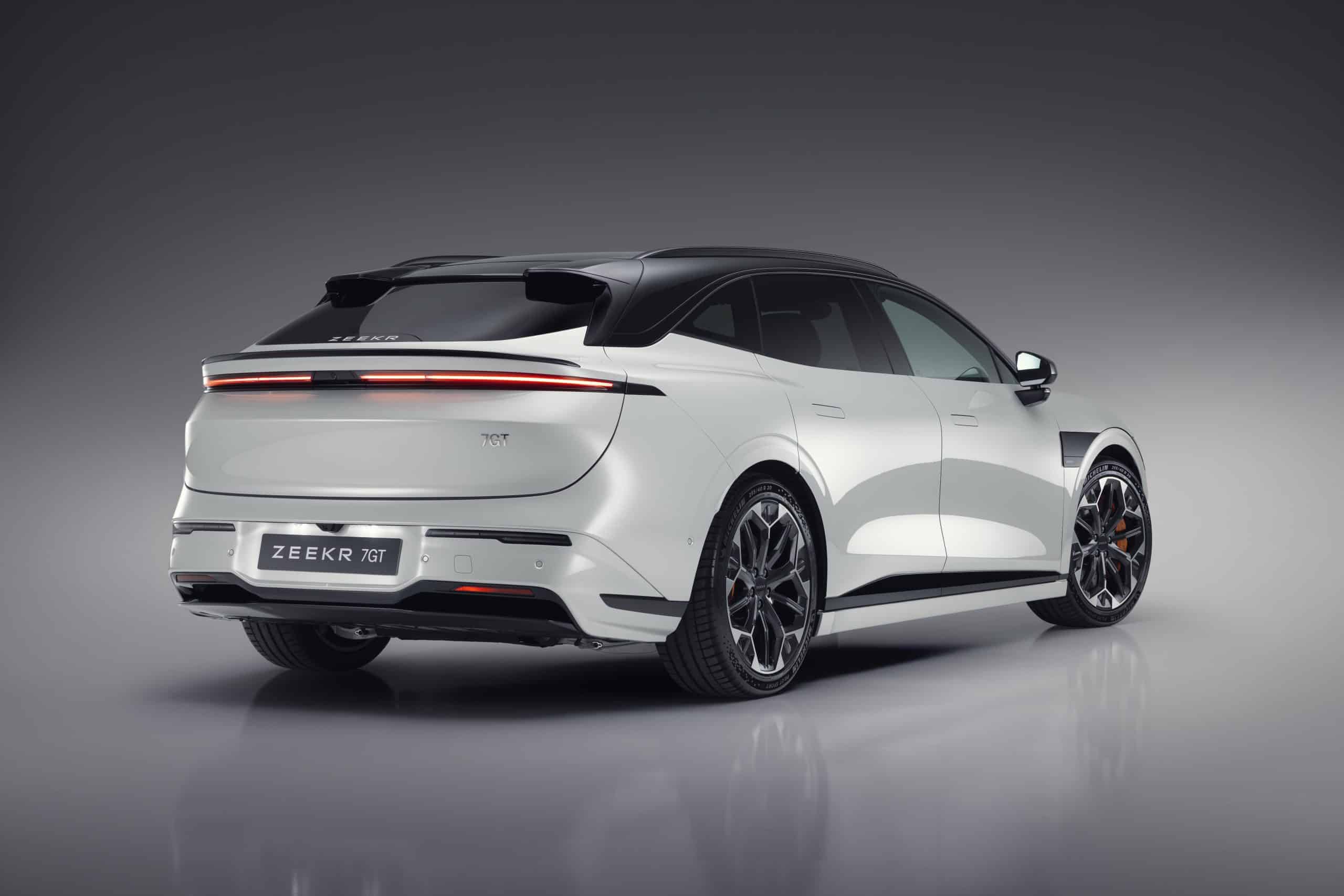 Έρχεται στην Ελλάδα το ολοκαίνουριο Zeekr 7GT: Δείτε εκδόσεις και τιμές