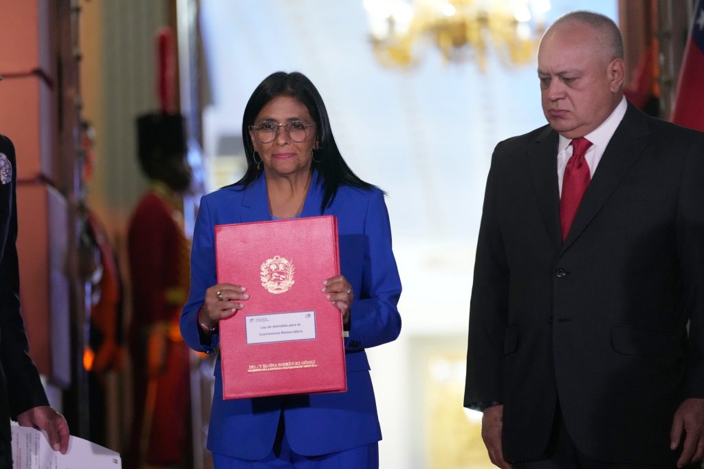 Τέλος της απεργία πείνας συγγενών κρατουμένων στη Βενεζουέλα μετά την ψήφιση του νόμου περί αμνηστίας - ertnews.gr