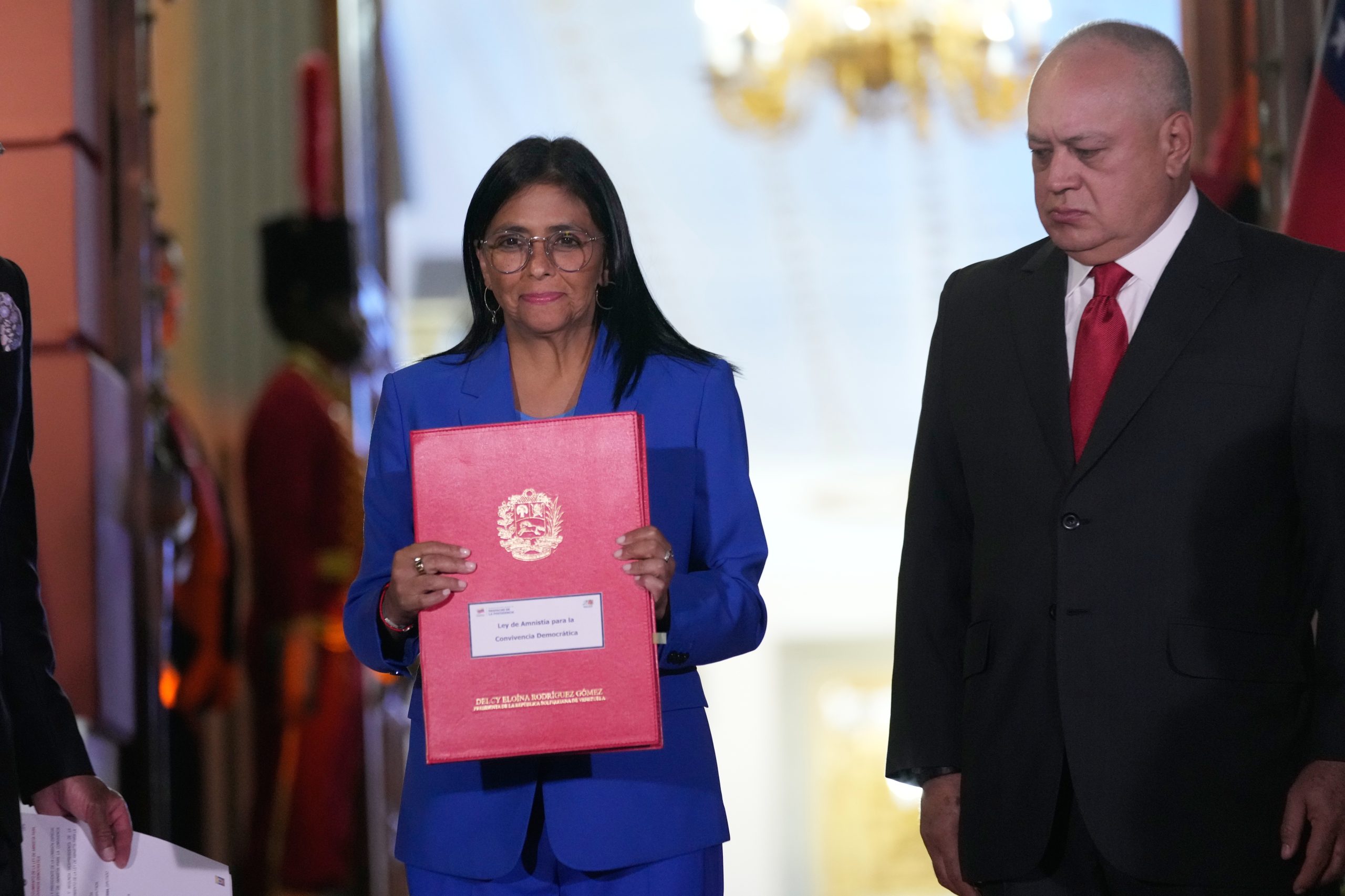 Τέλος της απεργία πείνας συγγενών κρατουμένων στη Βενεζουέλα μετά την ψήφιση του νόμου περί αμνηστίας - ertnews.gr