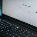 Το Νο1 λάθος που κάνεις όταν μιλάς στο ChatGPT (και πώς να το διορθώσεις)