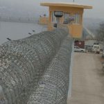 Προθεσμία για να απολογηθεί πήρε ο αρχιφύλακας στις φυλακές Δομοκού για την δολοφονία Έλληνα ισοβίτη