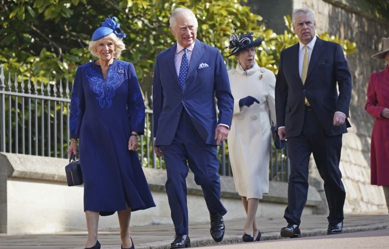 Αφέθηκε ελεύθερος από την Αστυνομία ο έκπτωτος πρίγκιπας Άντριου – Το χρονικό της σύλληψής του για το σκάνδαλο Επστάιν