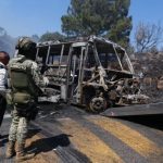 Ξέσπασμα βίας στο Μεξικό: Ο στρατός σκότωσε τον πανίσχυρο βαρόνο των ναρκωτικών «Ελ Μέντσο» – Ο ρόλος αμερικανικής υπηρεσίας στην επιχείρηση