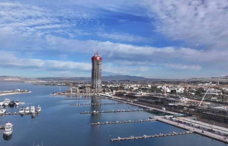 Μερικοί όροφοι μένουν πριν την ολοκλήρωση της κατασκευής του Riviera Tower στο Ελληνικό