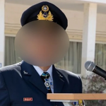 Μεταμφιεσμένος «σήκωνε» χρήματα από ATM ο σμήναρχος για να μην αναγνωριστεί από τις κάμερες