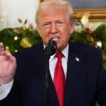 Ο Τραμπ απειλεί εκ νέου το Ιράν με «πολύ τραυματικές» συνέπειες εάν δεν επέλθει συμφωνία