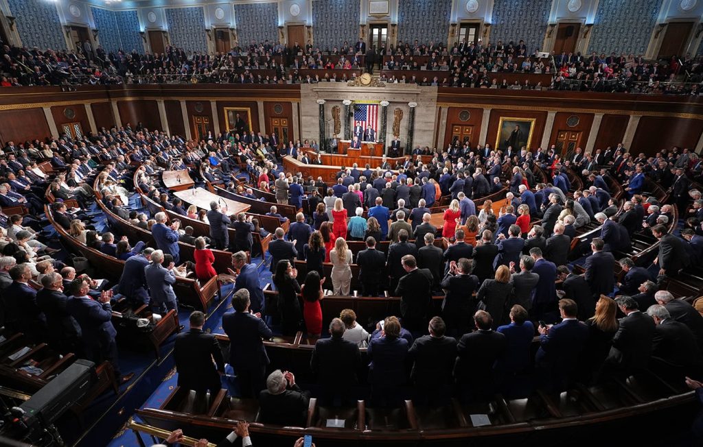 Ο Ντόναλντ Τραμπ αφιέρωσε μόλις τρία λεπτά για το Ιράν – Αμηχανία για τις πραγματικές του προθέσεις στη Μέση Ανατολή