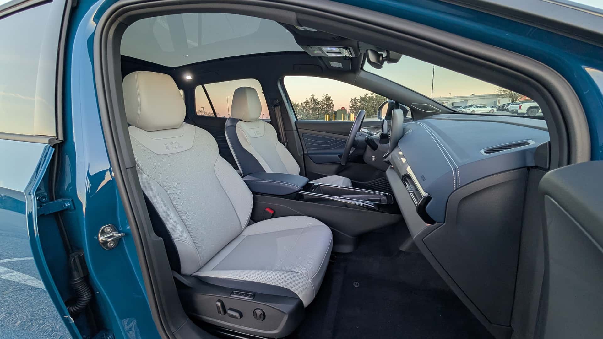 Volkswagen ID.4: Το ηλεκτρικό SUV που ωρίμασε – Αξίζει τα χρήματά του ή το προσπερνάς;