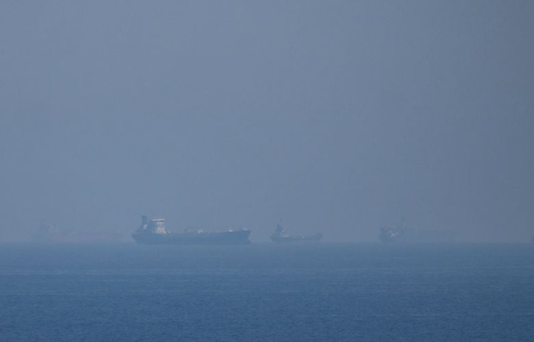 Στρατηγός των ΗΠΑ παραδέχεται ότι δεν είναι δυνατόν να σταματήσουν σύντομα οι ιρανικές επιθέσεις κατά πλοίων στα Στενά του Ορμούζ