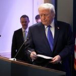 Wall Street Journal: Ο Τραμπ φέρεται διατεθειμένος να τελειώσει τον πόλεμο εναντίον του Ιράν χωρίς να έχουν ξανανοίξει τα Στενά του Ορμούζ