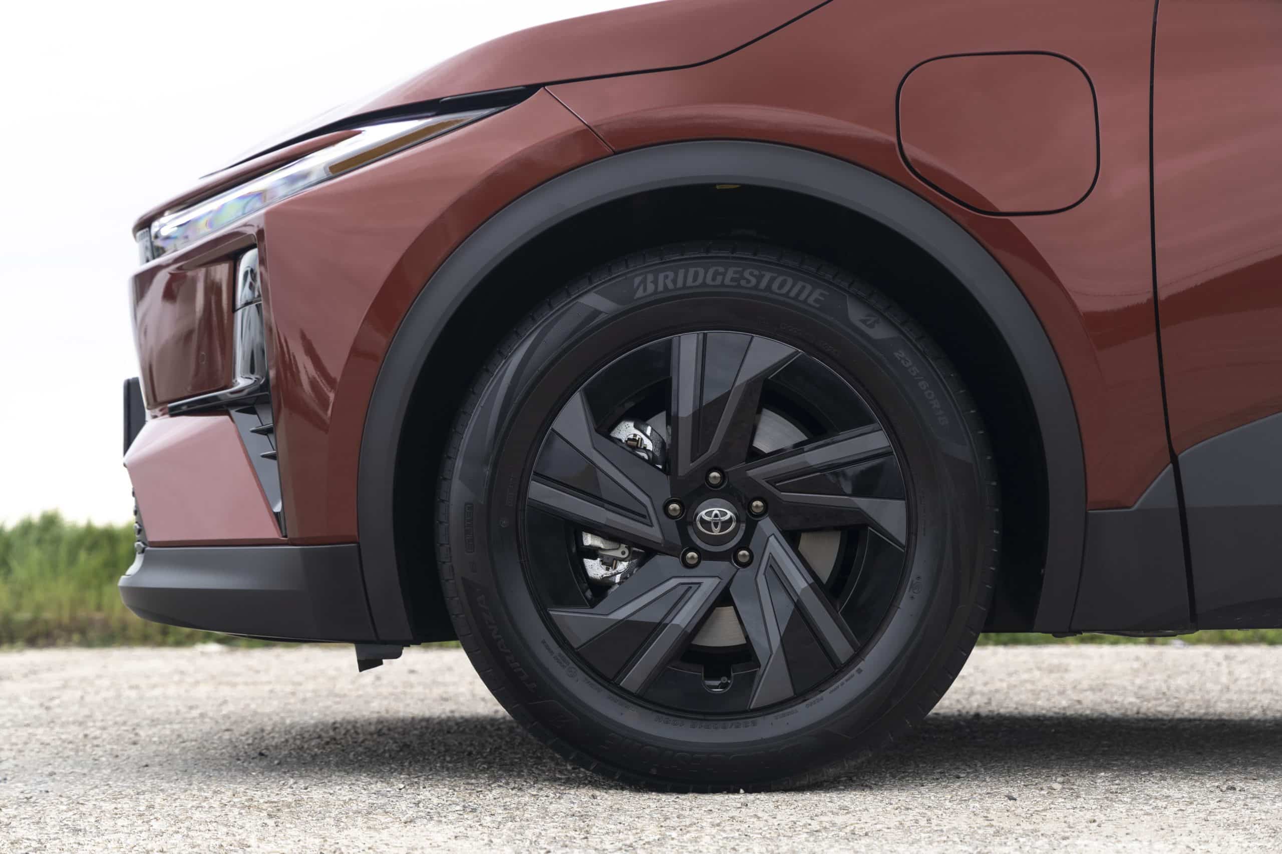 Toyota C-HR+: Τρίτο και ηλεκτρικό