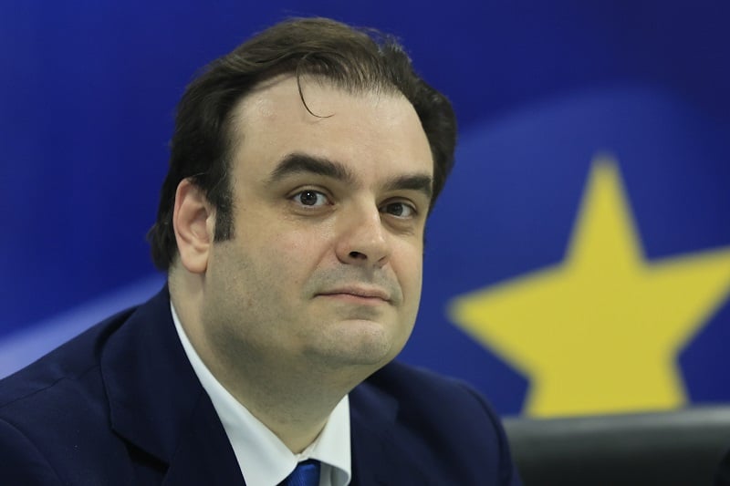 Μπλόκο στους πλειστηριασμούς πρώτης κατοικίας με τη σύμφωνη γνώμη των τραπεζών – Τι συμφώνησαν Κυριάκος Πιερρακάκης και τραπεζίτες