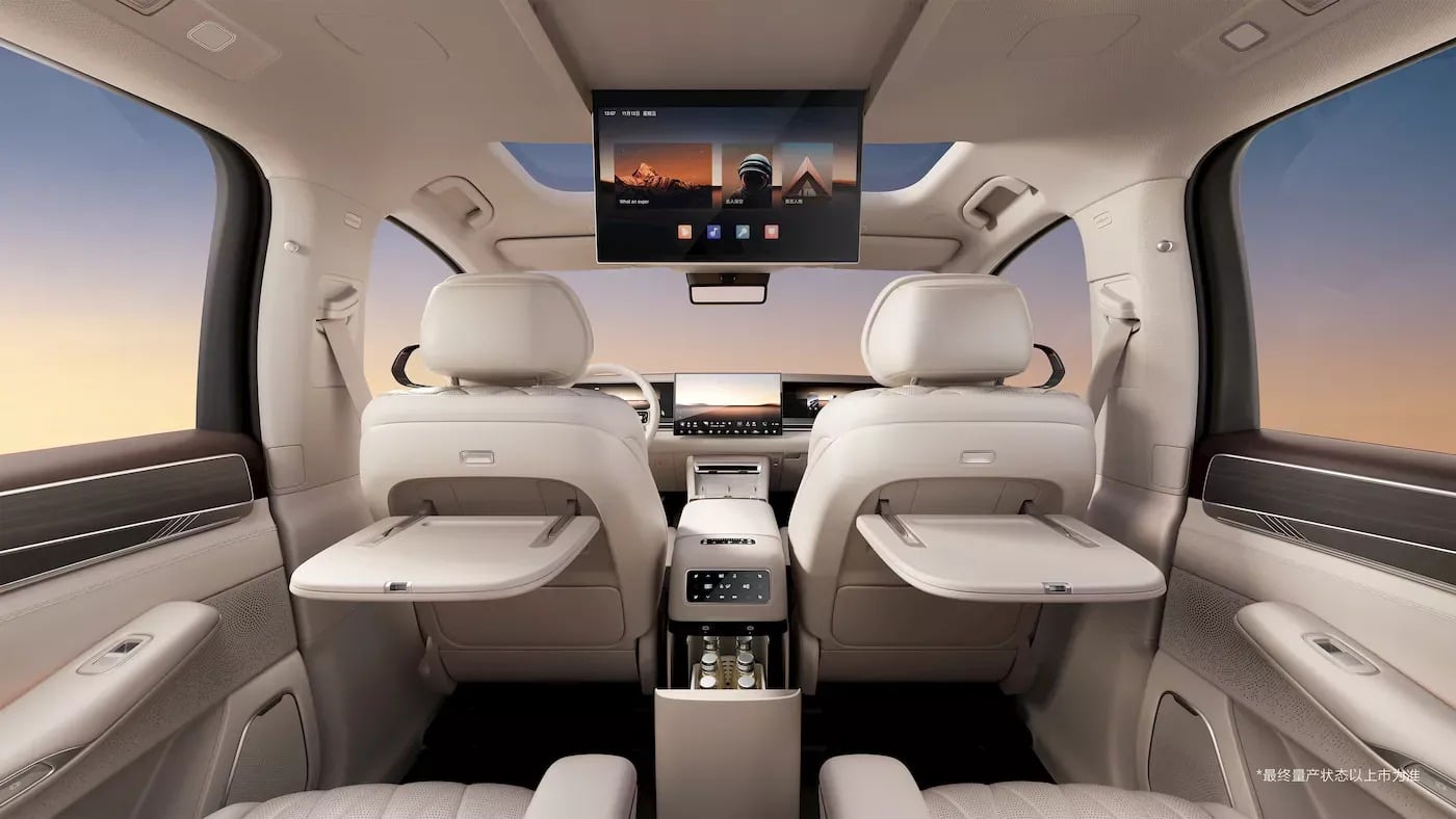 Η νέα ναυαρχίδα της BYD, Great Tang, φορτίζει από 10% έως 97% σε 9 λεπτά