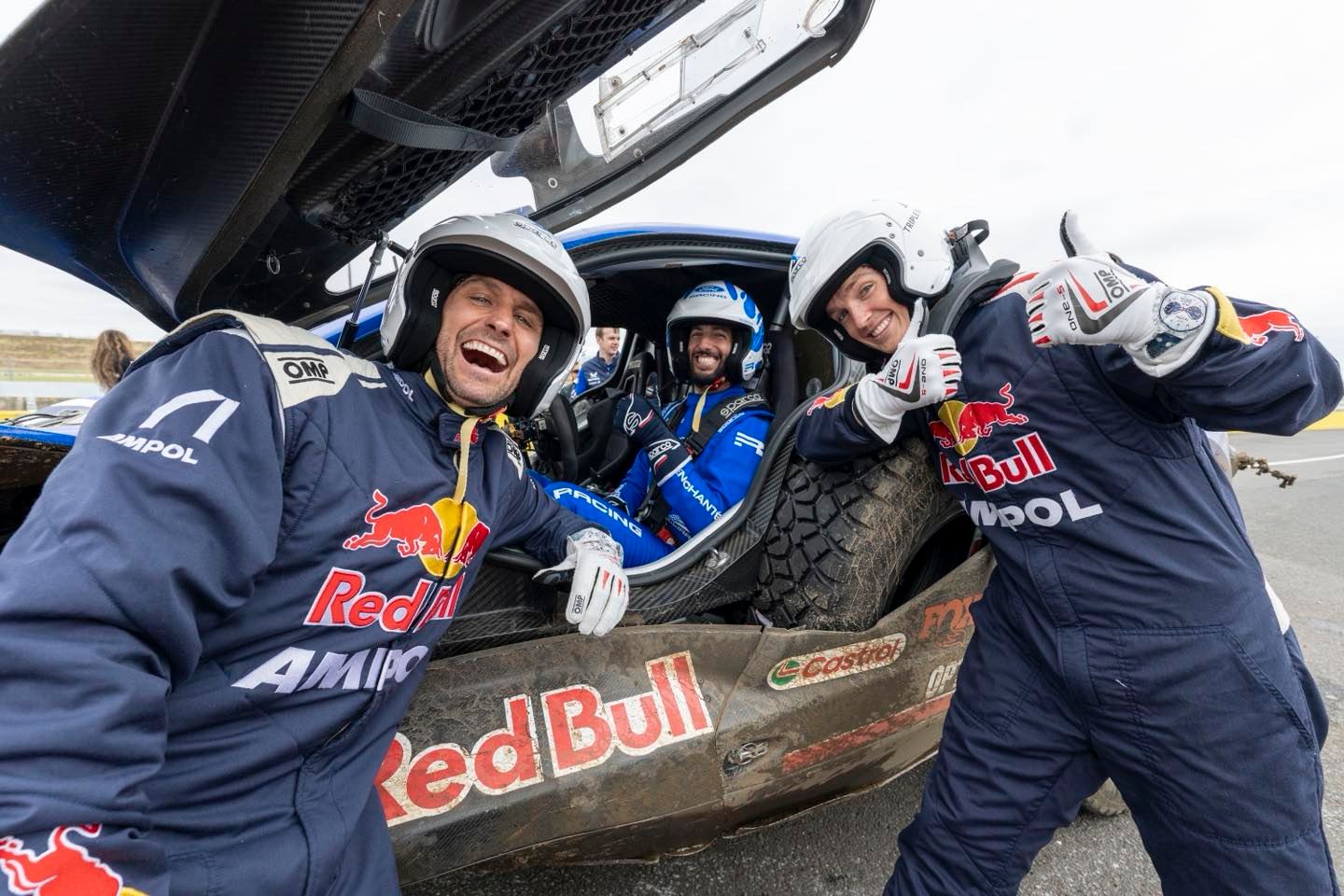 Ο Daniel Ricciardo διασκεδάζει στην Αυστραλία με θηριώδη Ford (video) - motorone.gr