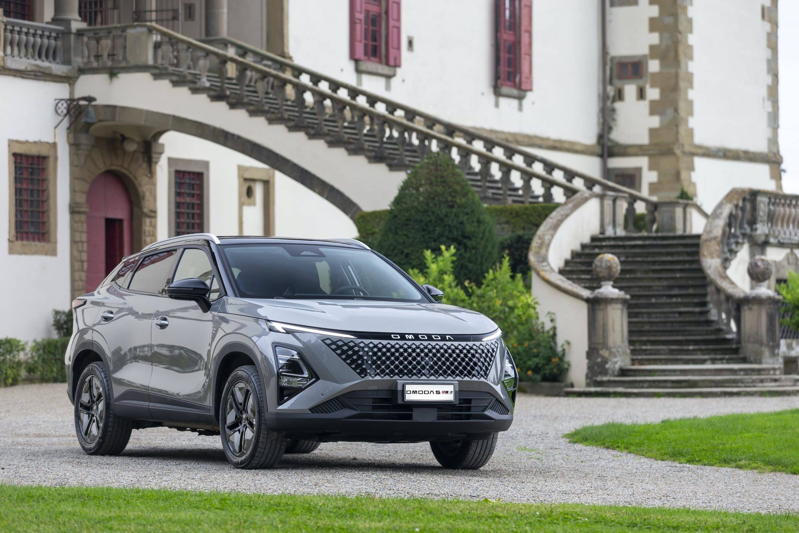 Omoda 5 SHS-H: Crossover με «Έξυπνη» Υβριδική Τεχνολογία