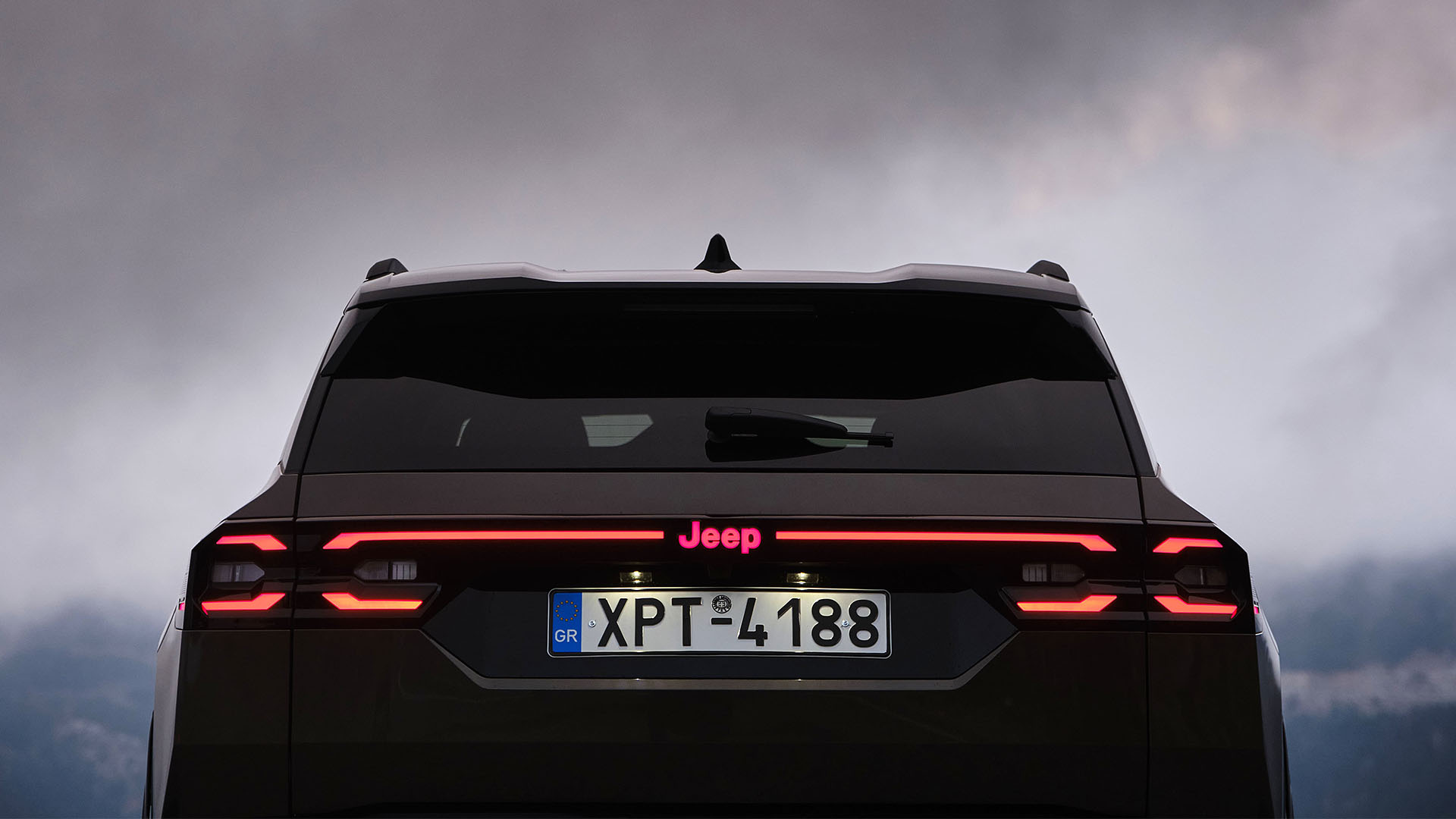 Jeep Compass Odigoume 12