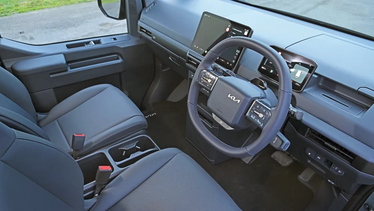 Η μάχη των MPV: Kia PV5 Passenger vs Opel Vivaro Life