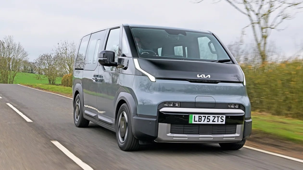 Η μάχη των MPV: Kia PV5 Passenger vs Opel Vivaro Life