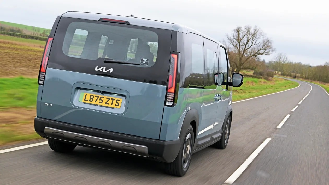 Η μάχη των MPV: Kia PV5 Passenger vs Opel Vivaro Life