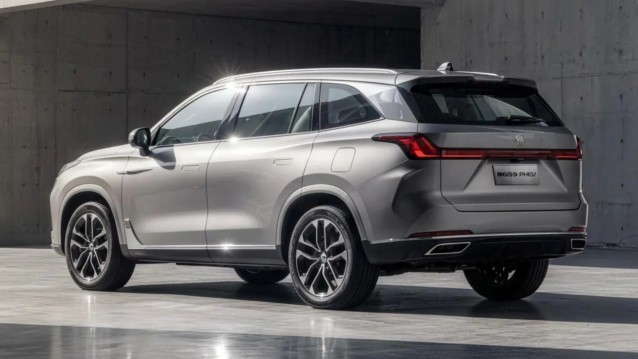 Το νέο 7θέσιο SUV MGS9 PHEV έρχεται για να βάλει πονοκέφαλο στη κατηγορία