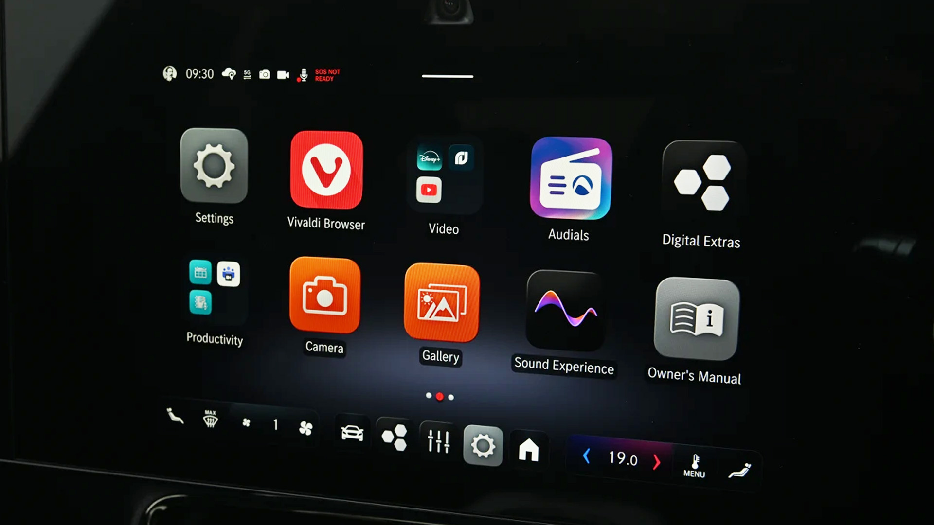 Οδηγούμε τη νέα Mercedes-Benz CLA στην ηλεκτρική και υβριδική εκδοχή της