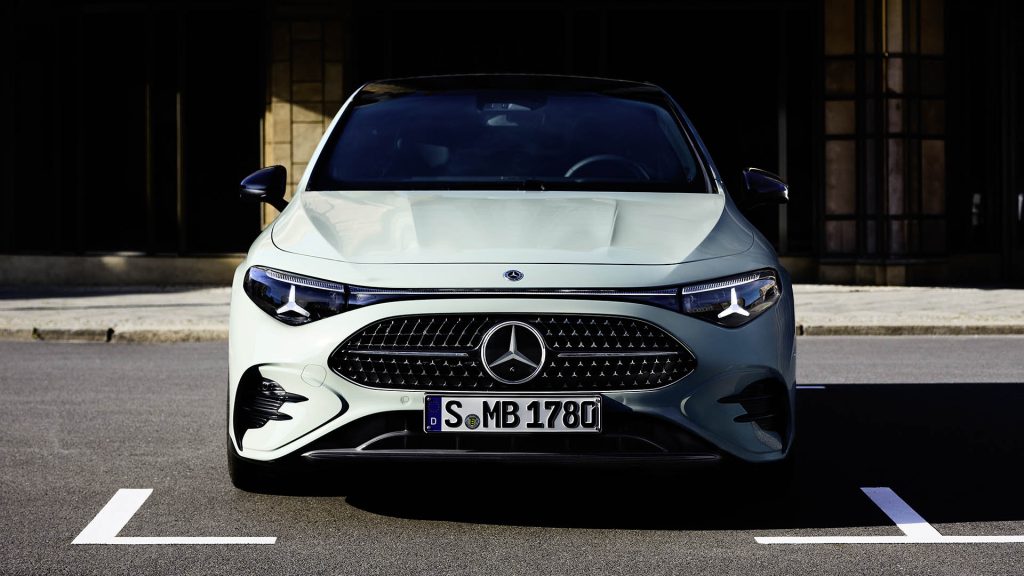 Mercedes Benz CLA (1)