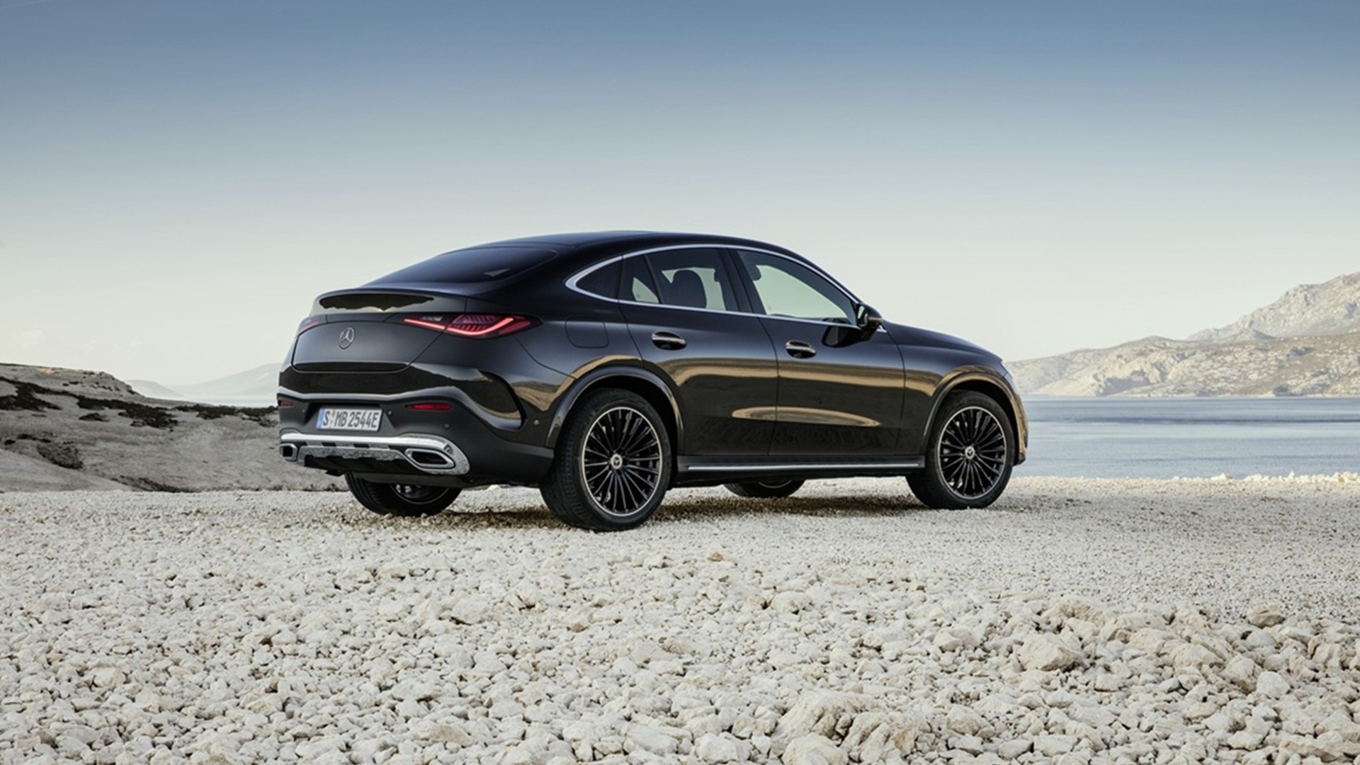 Mercedes-Benz GLC: 4 νέες εκδόσεις για τα 140 χρόνια καινοτομίας της μάρκας