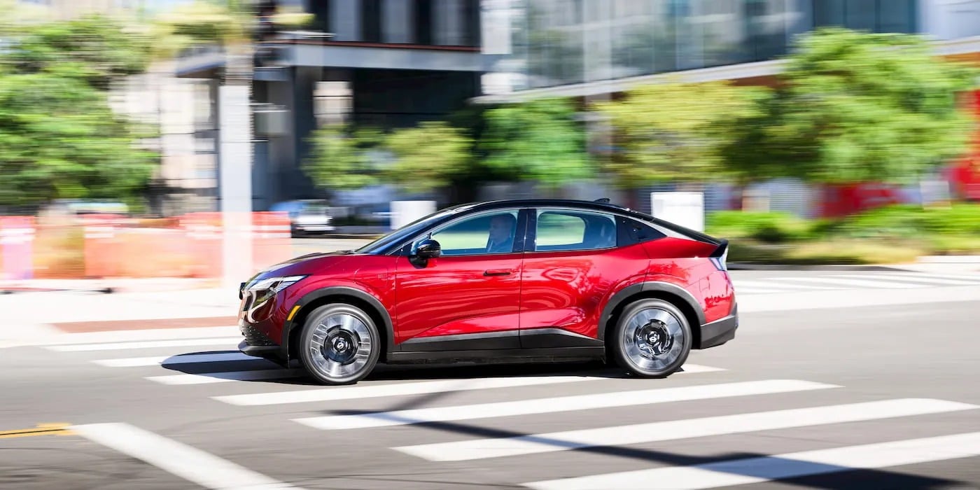 Το νέο ηλεκτρικό Mitsubishi αποκαλύφθηκε πριν την επίσημη πρεμιέρα