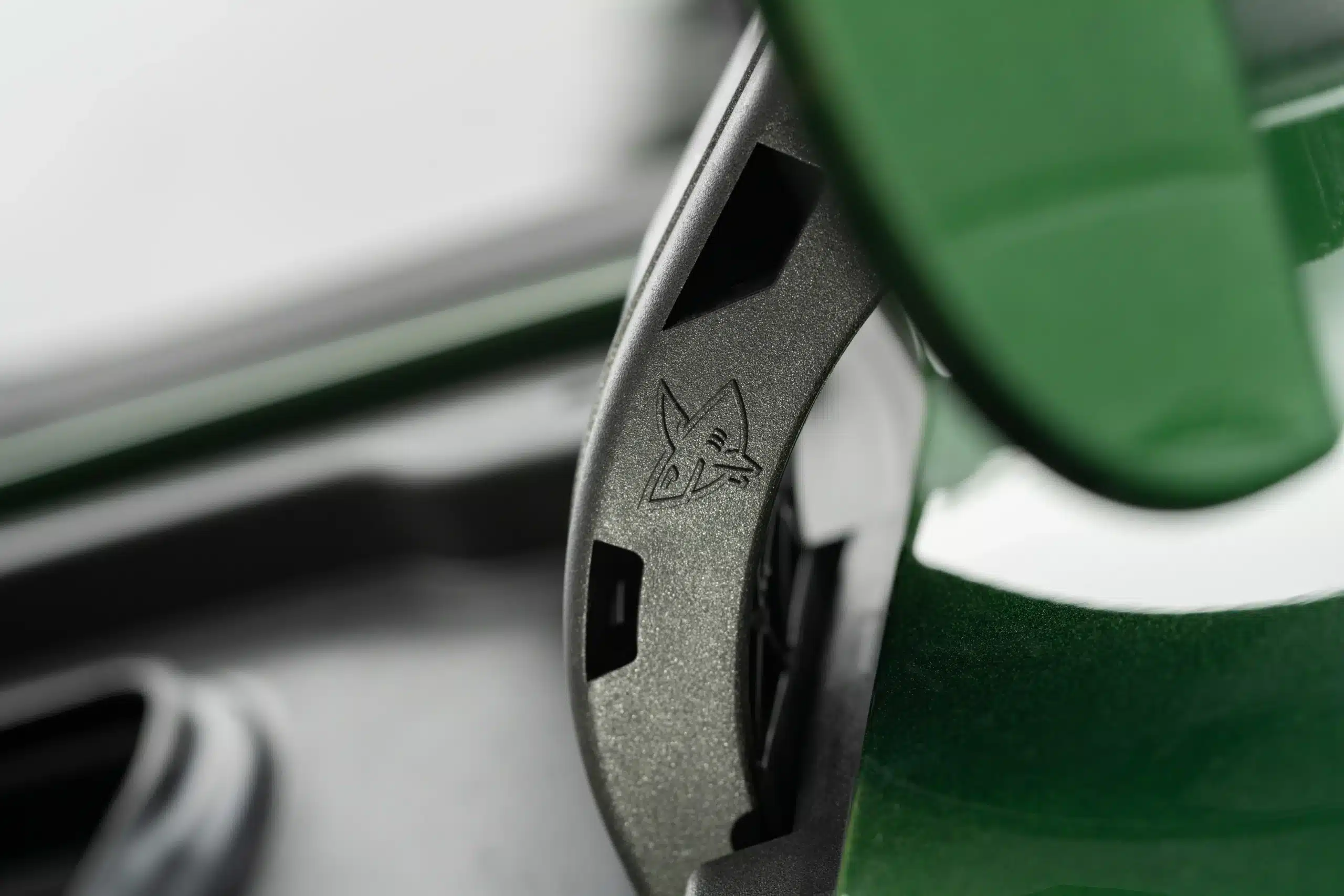 Βρείτε τους καρχαρίες στο νέο Opel Astra