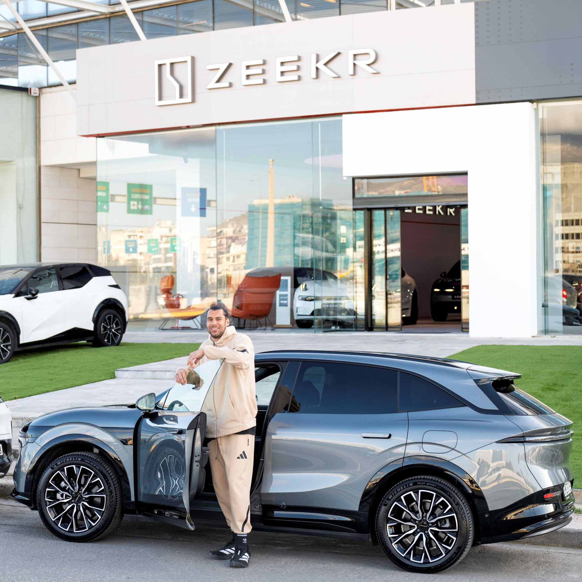 Pri Pri Pri Printezis Zeekr (3)