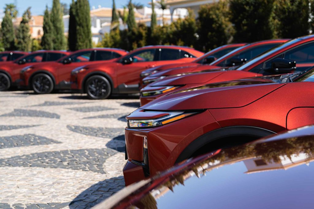 Toyota C-HR+: Τρίτο και ηλεκτρικό