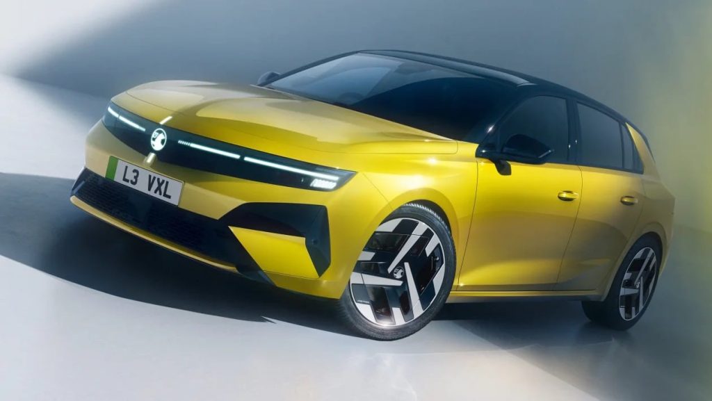 Το Opel Astra επιστρέφει πιο σύγχρονο από ποτέ