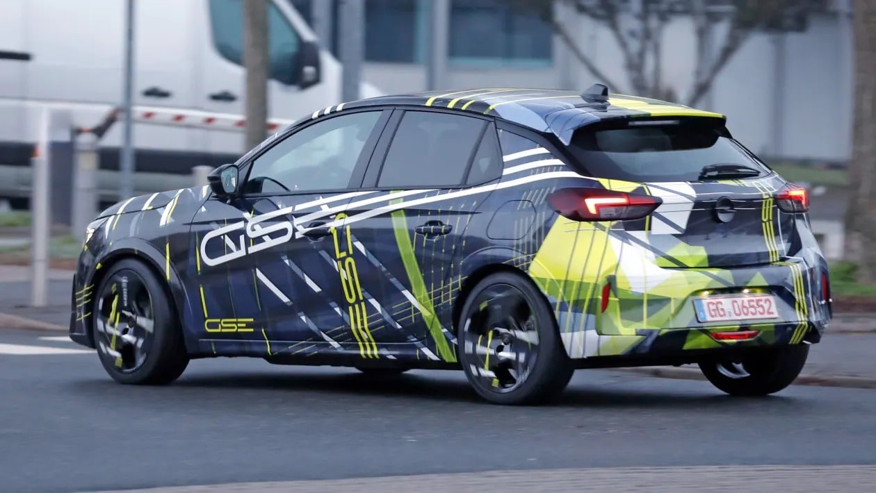 Το νέο Opel Corsa GSE φέρνει την επανάσταση στα ηλεκτρικά hot hatch