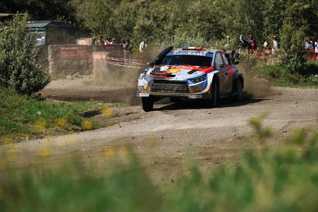 WRC Adrien Fourmaux (Hyundai)
