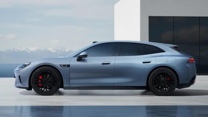 Κλώνος της Porsche Panamera από την Huawei