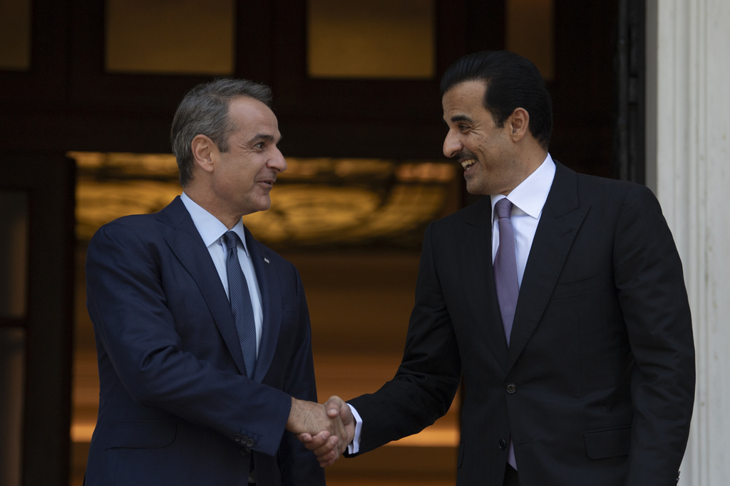 Τηλεφωνική επικοινωνία Μητσοτάκη με τον Εμίρη του Κατάρ για τις εξελίξεις στη Μέση Ανατολή