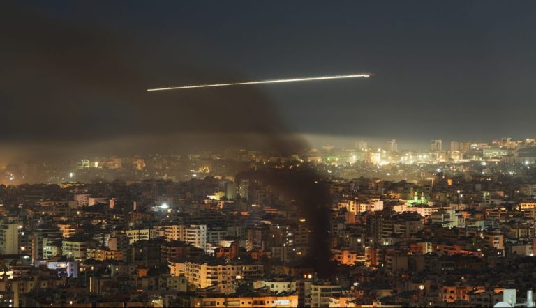 Κουβέιτ: Νέα επίθεση με πυραύλους και drones εξαπέλυσε το Ιράν