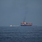 Η Νότια Κορέα εξετάζει προσεκτικά το ενδεχόμενο ανάπτυξης πολεμικού πλοίου της στα Στενά του Ορμούζ