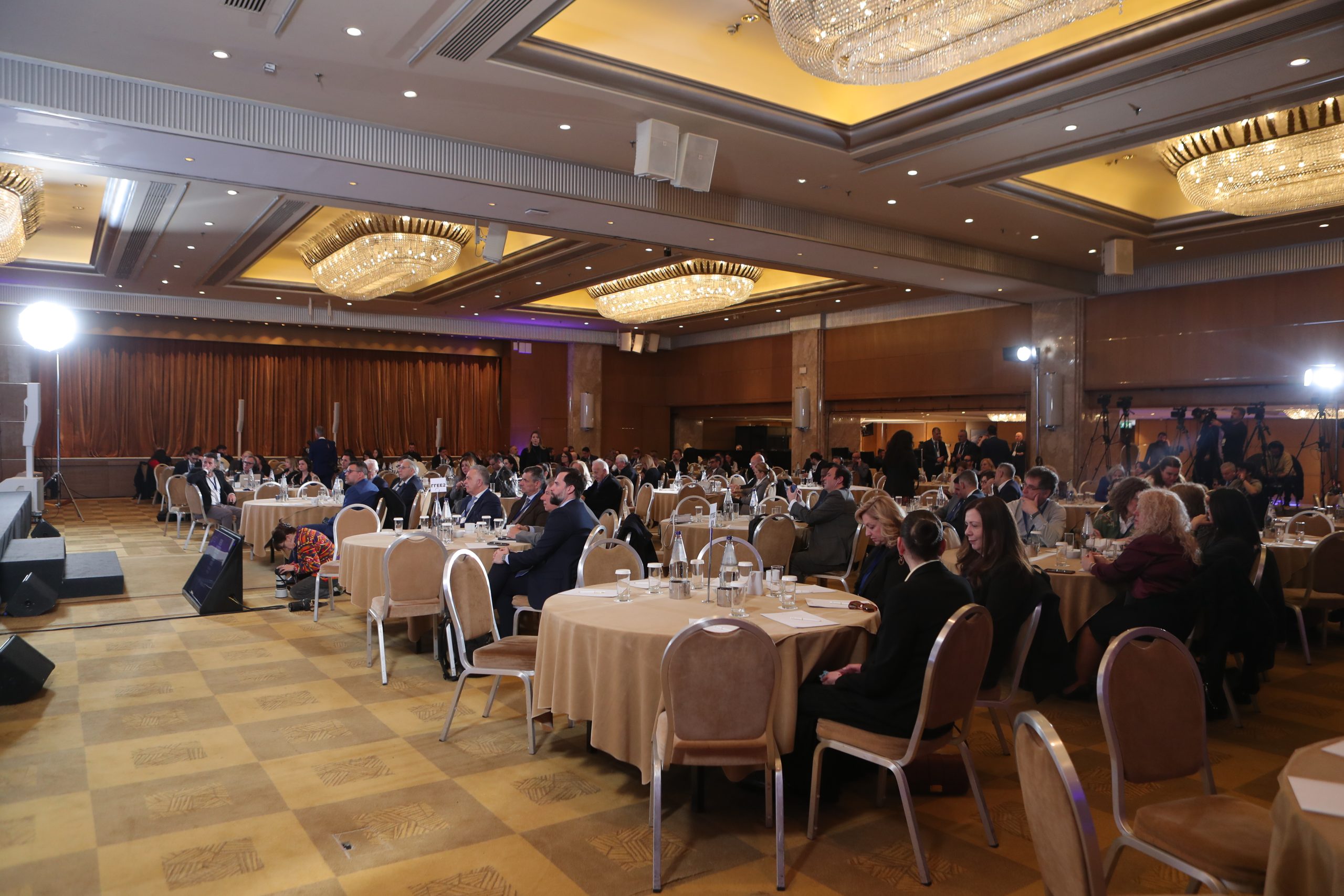 Τσουκαλάς: Το συνέδριο… «αλήθειας» έχει παρέλαση υπουργών, οσμή απευθείας αναθέσεων και μόνο στόχο να «ξεπλυθούν» πρωτοφανείς μεθοδεύσεις της κυβέρνησης - ertnews.gr