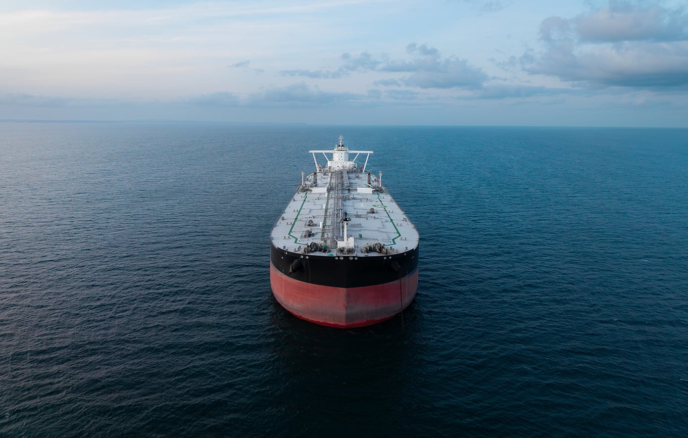 Εγκλωβισμένα 150 ελληνόκτητα τάνκερ στα Στενά του Ορμούζ λόγω της πολεμικής ανάφλεξης