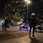 Δύο αμυντικές χειροβομβίδες είχε ο 48χρονος Σουδανός που συνελήφθη έξω από τη ΓΑΔΑ