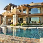 Ακίνητα πολυτελείας: Συναλλαγές εκτός αγοράς για λόγους εχεμύθειας