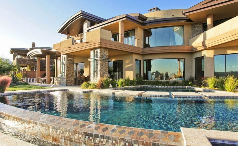 Ακίνητα πολυτελείας: Συναλλαγές εκτός αγοράς για λόγους εχεμύθειας