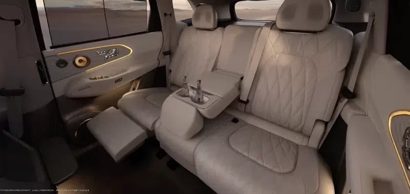 Πρώτες εικόνες από το εσωτερικό του Zeekr 8X των 1.400 PS