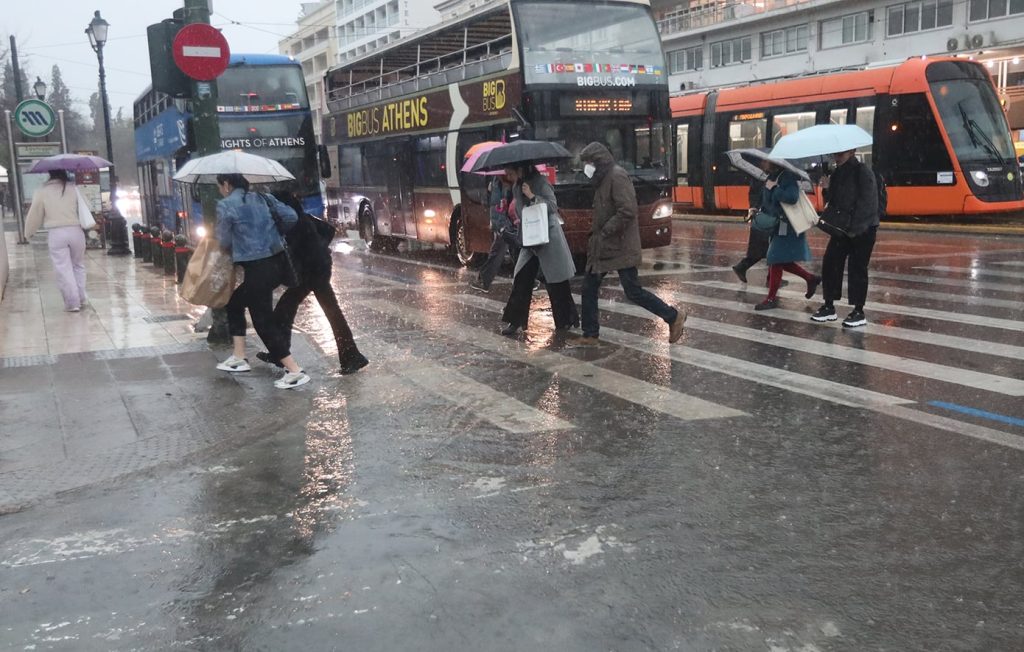Έκτακτο Δελτίο από την ΕΜΥ για την κακοκαιρία «Erminio» που έρχεται από την Τετάρτη — Ποιες περιοχές θα πλήξει, κόκκινη προειδοποίηση για την Αττική