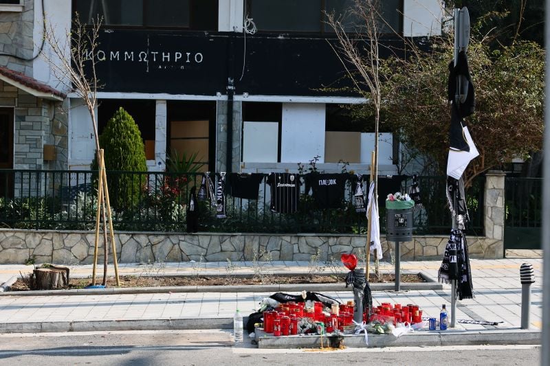 Σε εισαγγελέα οδηγείται ο 23χρονος που συνελήφθη για τη δολοφονία του 20χρονου στην Καλαμαριά – Αναζητούνται δύο άτομα