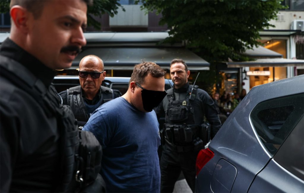 Ατάραχος και κυνικός ο μητροκτόνος της Λάρισας: «Φώναξα τον ξάδερφο μου να με βοηθήσει να την πετάξουμε στα σκουπίδια»