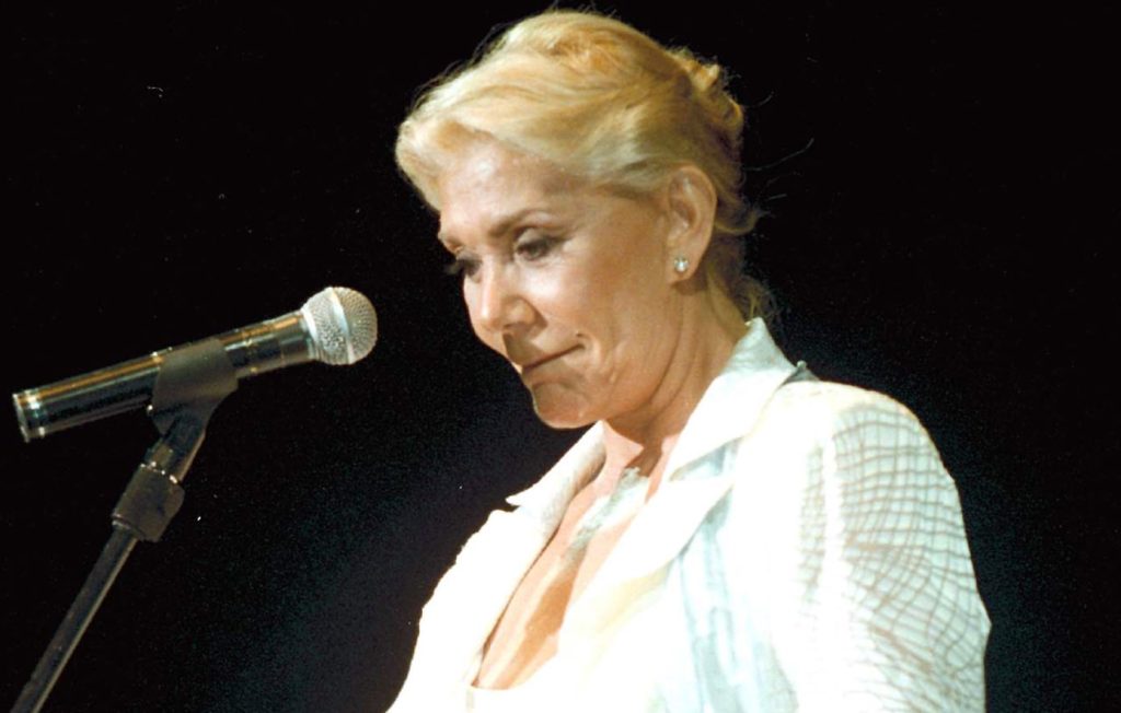 Έφυγε από τη ζωή σε ηλικία 88 ετών η Μαρινέλλα, η μεγάλη κυρία του ελληνικού τραγουδιού – Τα τραγούδια της που άφησαν εποχή