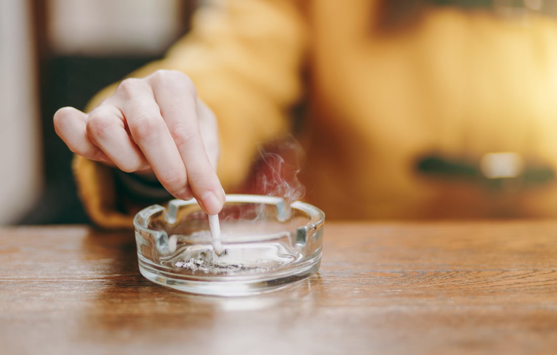 Από τις ελάχιστες χώρες η Ελλάδα όπου αυξάνεται το κάπνισμα και το άτμισμα στους εφήβους